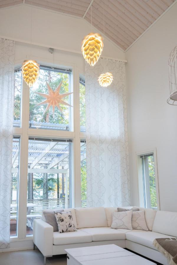 Luxurious Villa Kinos With Jacuzzi روفانييمي المظهر الخارجي الصورة