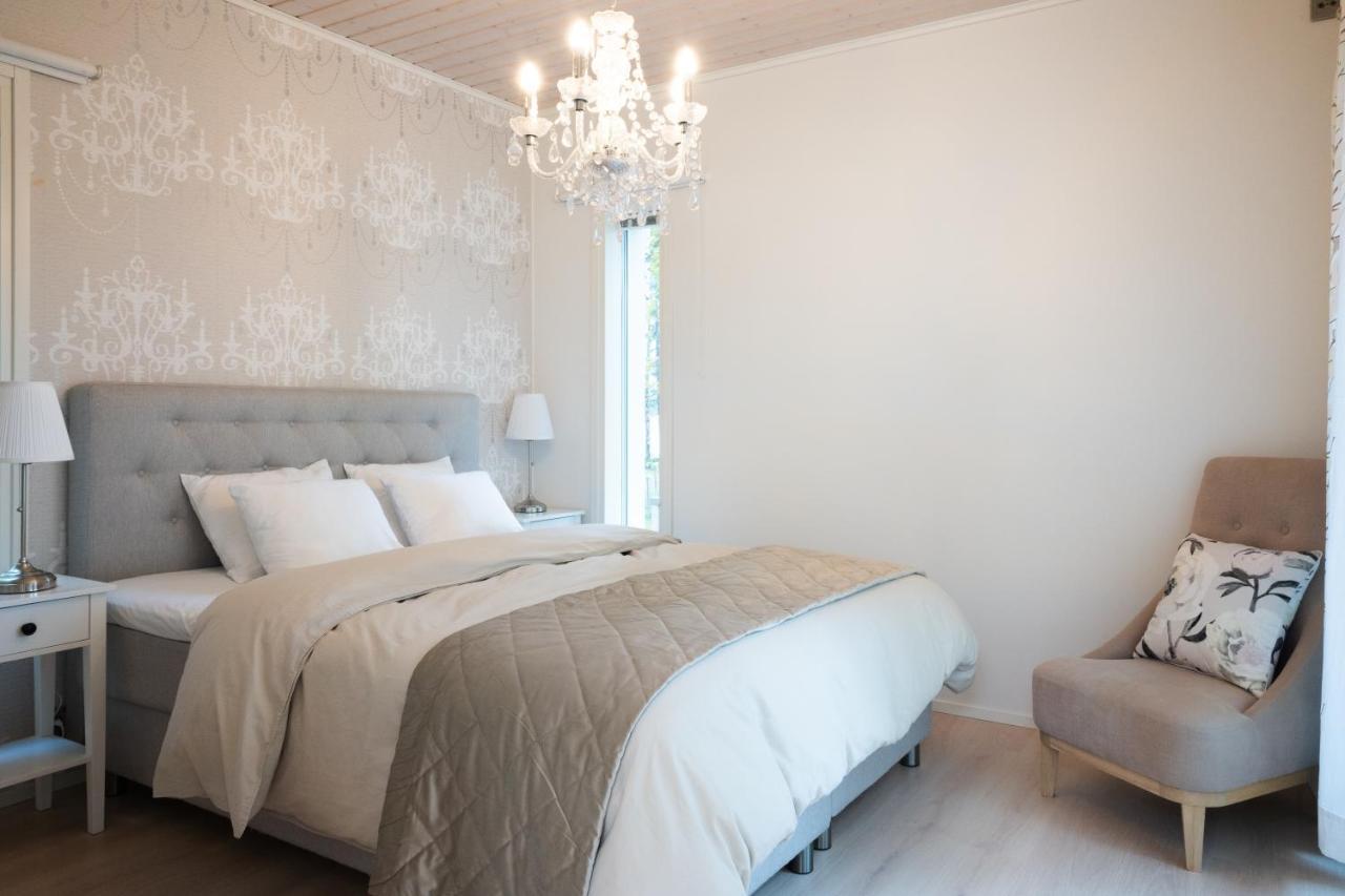Luxurious Villa Kinos With Jacuzzi روفانييمي المظهر الخارجي الصورة