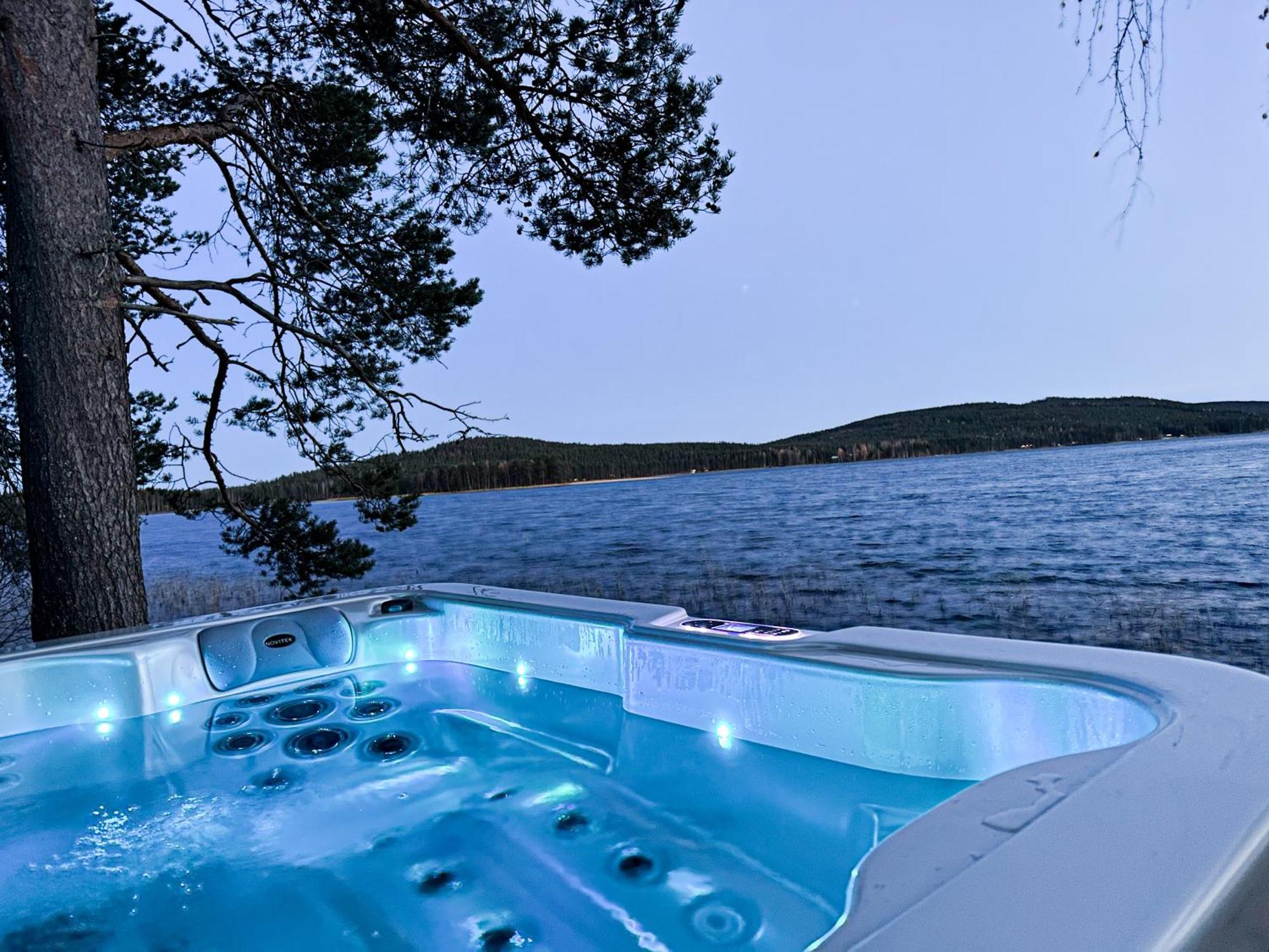Luxurious Villa Kinos With Jacuzzi روفانييمي المظهر الخارجي الصورة